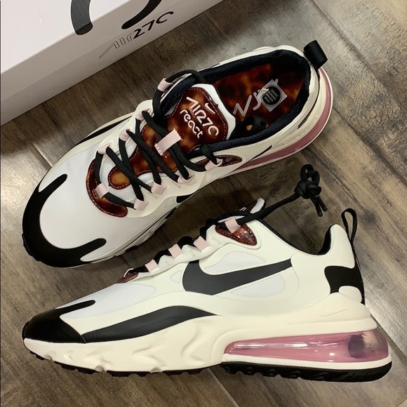 W NIKE AIR MAX 270 REACT - Picture 2 of 16